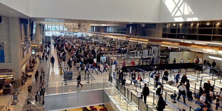 The departures hall and security levels of LAX's Tom Bradley International Terminal (TBIT) as seen from the T3-TBIT connector.