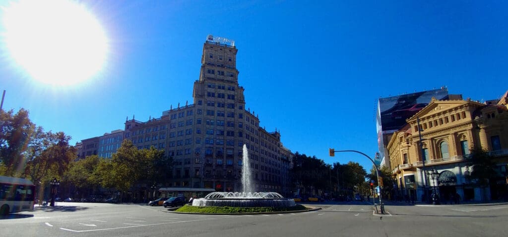 a water fountain in front of a building