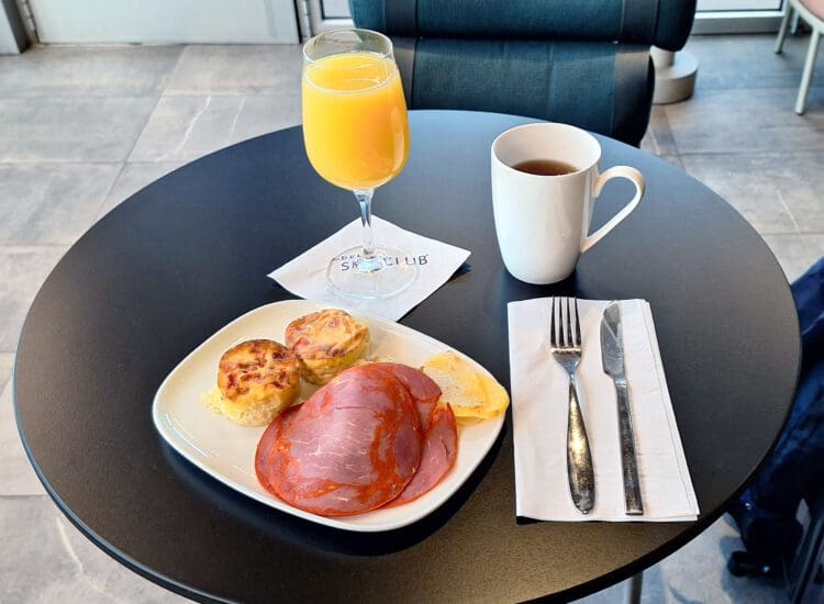 Charcuterie Meat and Cheese Platter Lunch Review Delta First Class Minneapolis to Salt Lake