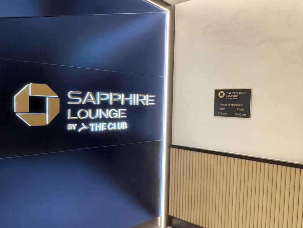 Chase Sapphire Lounge by The Club at the San Diego International Airport (SAN)