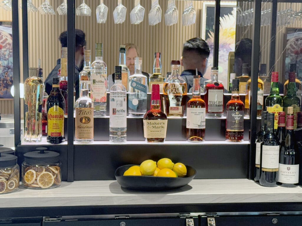 The bar inside the Chase Sapphire Lounge by The Club at the San Diego International Airport (SAN)