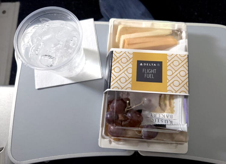 Delta Air Lines Flight Fuel: Fruit and Cheese Plate (©Chris Carley for Eye of the Flyer)