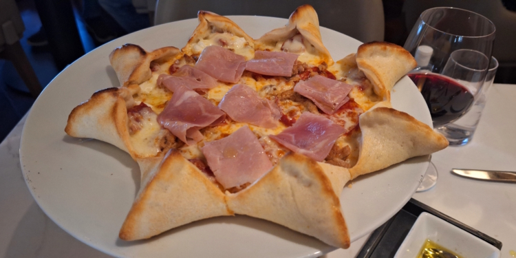 Norwegian Viva Specialty Dining Review – Should you pay to Enjoy “Better” Meals?