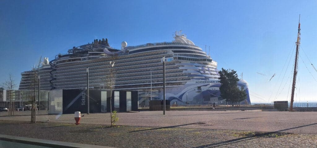Norwegian Cruise Lines Viva cruise ship