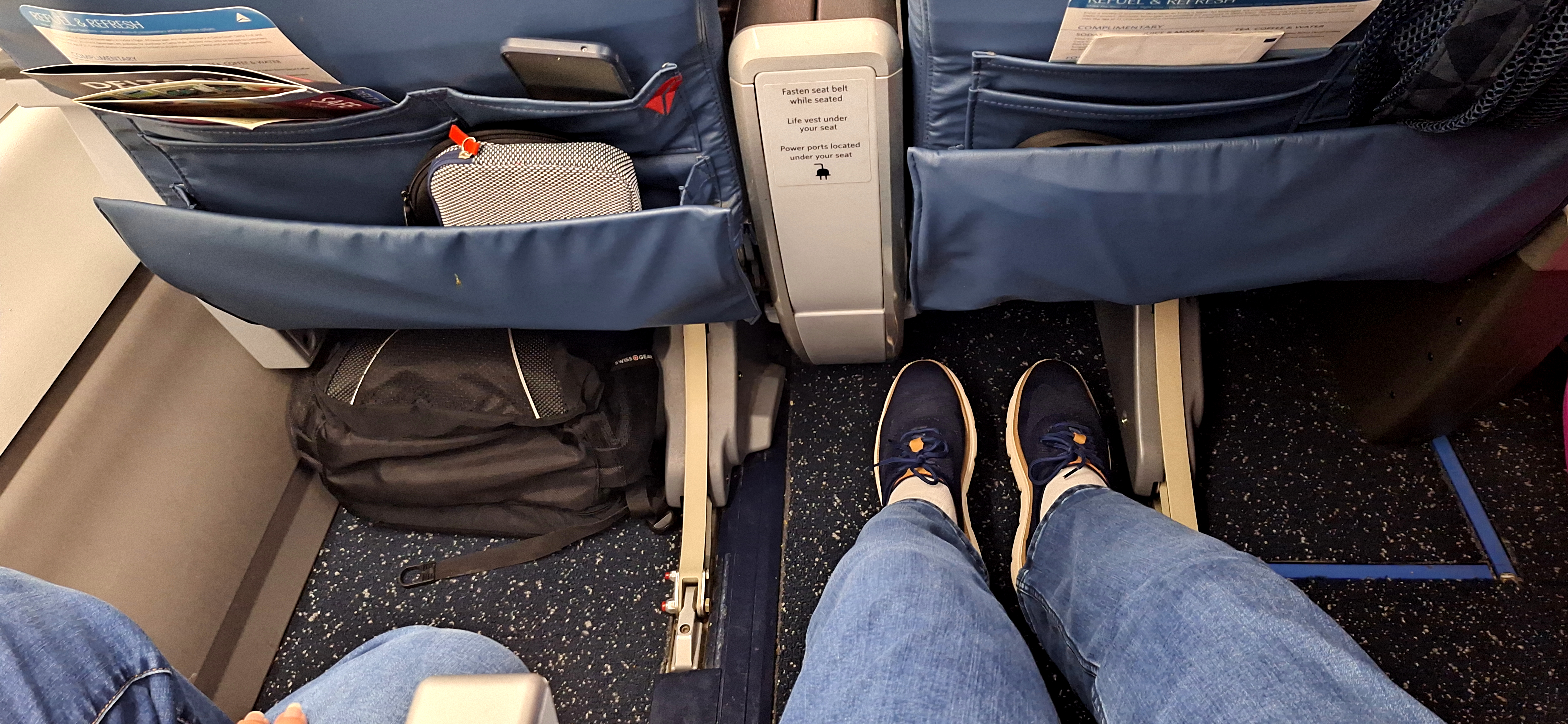 Delta Air Lines A220-300 Comfort Review – How Much Better than Coach or First Class?